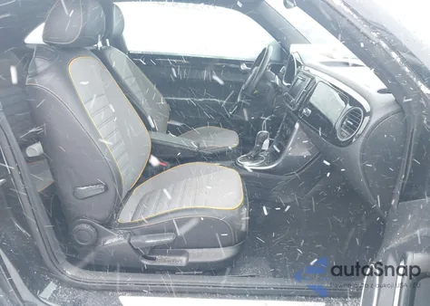 2017 Volkswagen Beetle 1.8T Dune z USA, uszkodzony, nr VIN 3VWS17AT7HM616047